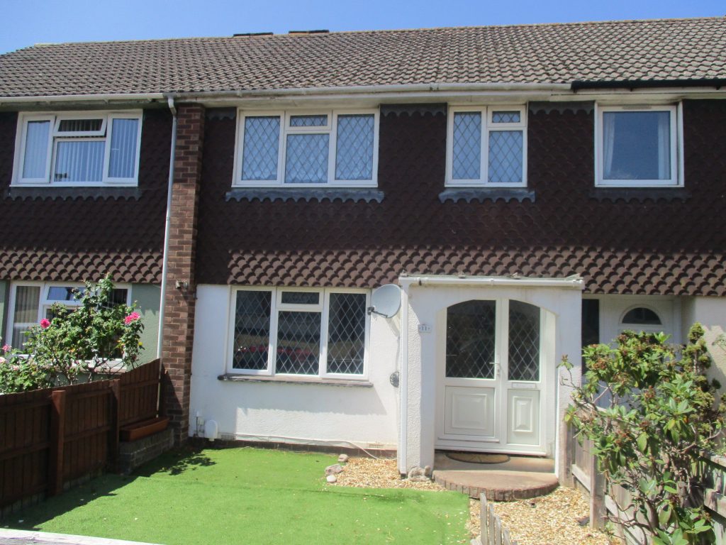 11 Churchill Road, Exmouth. EX8 4DN